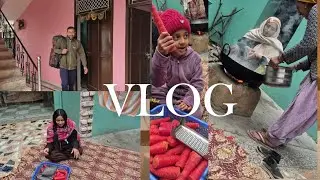 आज बनाया गाजरपाक  😋🤗 #dailyliferoutine #vlogging #gajarkahalwa #gaonkikahani 