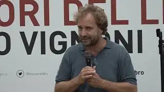Da Riva e Zoff a Totti e Del Piero. Storia e virtù dei capitani del pallone nel libro di Facchetti