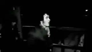 Jonas Brothers-footprints in the sand