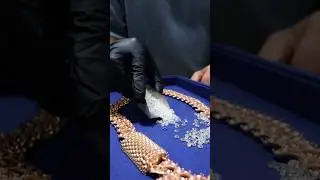 Самые большие бриллианты на кубинской цепочке для Ти Гризли