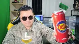 Probando La Cerveza DUFF que beben los simpsons un sabor random cualquiera y no veo mucha diferencia