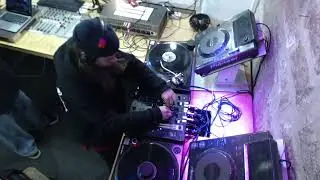 THRILLED!,  mit rØreka (Soptik) , [ Vinyl, Radio, DJ, Livestream, Techno ]