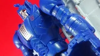 REVIEW: Transformers Generations Titans Return SCOURGE