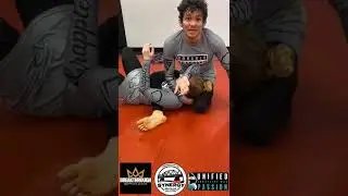 Mounted Triangle/BJJ/Triangle #bjj #bjjtriangle