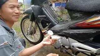 TAHAP 2 SABUN AJAIB MEMBERSIHKAN MOTOR AGAR MENGKILAP