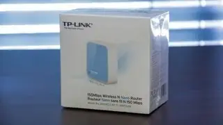 Распаковка беспроводного нано-маршрутизатора серии N TP-Link WR702N