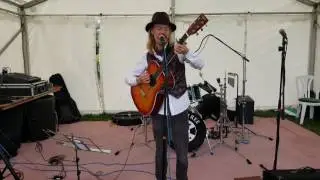 In The Moment (Original) - Kez Hinton - Live @ Portswood Community Festival 2017