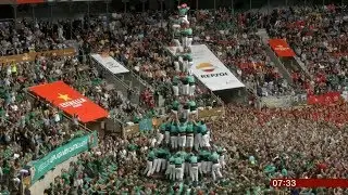 Human tower competition in Tarragona (Spain) - BBC News - 8th October 2018