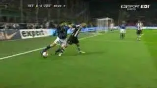 Zanetti run v Juventus Umilia Nedved