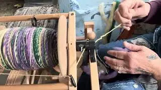 How I spin a self striping yarn with 4 different solid roving colors.