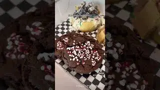 Vlogmas | Day 7 Cinnaholic Holiday Treats! #vlogmas #houston #christmas #stufftodoinhouston #holiday