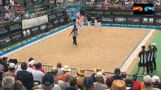 Carton rouge pour Michael BONETTO - Masters P&eacute;tanque 2021 six four plage -