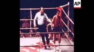 SYND 3 12 77 Carlos Zarate retaines World Boxing Council bantamweight crown flooring Juan Rodriguez
