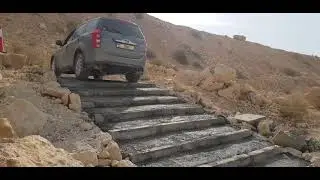 Mahindra XUV500 Offroad Test at XQuarry Sharjah UAE V04 - Step Climb