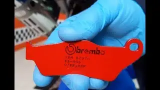 Cambiar PASTILLAS de FRENO traseras BMW R 1200 GS