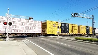 Calvine Road Railroad Crossing, UP 2643 Manifest Southbound, Sacramento CA
