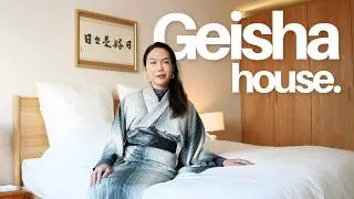 Minimalist Japandi Meets Mid-Century Modern (Berlin 2200&euro; Apartment Tour)