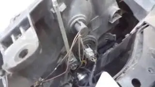 2008 GMC Yukon Headlight Bulb Replacement