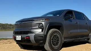 Немного бездорожья на моем электромобиле Silverado Trail Boss 2026 года выпуска.