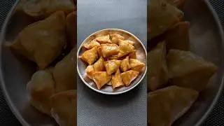 Sweet Samosa Recipe | How To Make Sweet Samosa At Home | Sweet Samosa/Gujiya Kaise Banate Hain