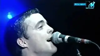 Travis Ft. Noel Gallagher - All I Wanna Do Is Rock (Live at GMEX Arena 1997) [HD]