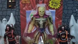 G.I. JOE COBRA HALLOWEEN BAT AND SCARE GLOW REVIEW