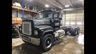 1984 Mack RS600 - Parts Unit 84MK013