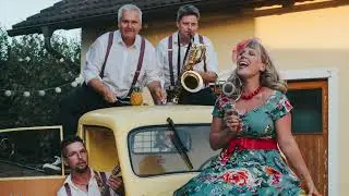 BERNIE STONE AND THE GOLDEN OLDIES COVERBAND