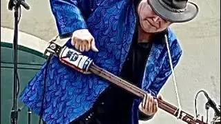 What! A Beer Can Guitar Sounds Like This? Mind Blowing PBR Can Captivates Music Festival Crowd