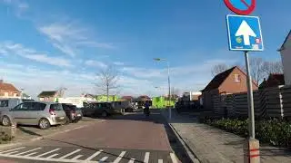 Kloosterzande markt en Westerschelde in Zeeland Nederland