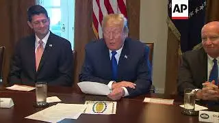 Trump Plants Kiss on Republican Tax Plan