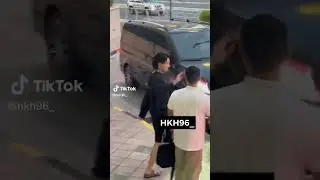 jungkook's face when he saw fans in qatar 🥺