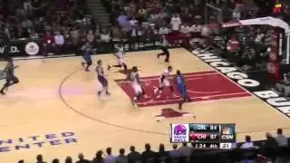 DeQuan Jones with a tomahawk jam