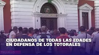 Ciudadanos de todas las edades en defensa de los totorales