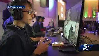 Competitive video gaming helps 5 Blair students get college scholarships