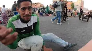Limpieza callejera de zapatos en Marrakech, Marruecos 🇲🇦