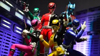 Обзор коллекции Hasbro Power Rangers Lightning SPD Shadow Ranger