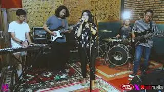 Dea Anggita - Salah (live @jatimland x Nadamusika)