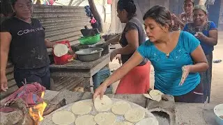 Llegan Hermanas De Toñita Hacer unas Ricas Tortillas Al Comal Con Caldo De Res Que Bendición