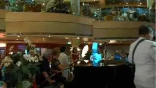 Norwegian Star's singing chef