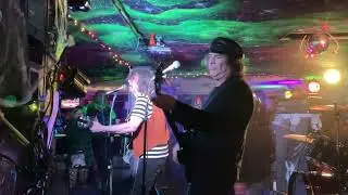 The Gruesomes - Fluctuation (Live at House of Targ Ottawa 2025/11/01)