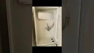 Outdoor waterproof distribution box