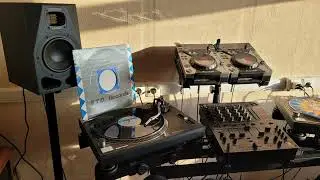 Master Techno vol.1 - Deep star trax (1991)