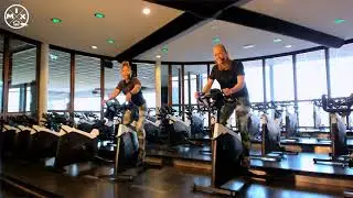 Spinning door Iris en Maureen - DeMIXthuis - DeMIX Fitness & Leefstijl - Fitness voor thuis