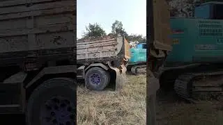 Excavator Loading Truck | Heavy Machine Work | ការងារម៉ាស៊ីនជីកដាក់ឡាន