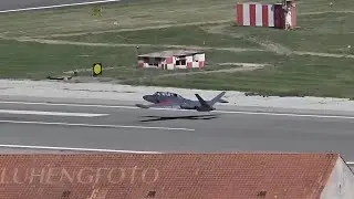 Fighter Pilot forgets Landing Gear