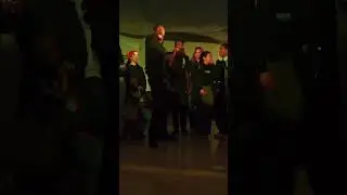 Akamz dancing