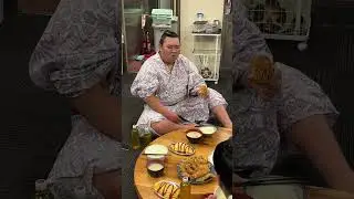 今宵は特別メニューです #玉ノ井部屋 #富士東 #東誠竜 #クリスマス #フライドチキン