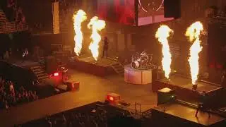 Skillet - Feel Invincible (Live at Winter Jam 2018)