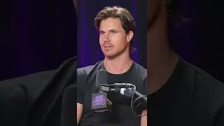 What is Robbie Amell best known for?